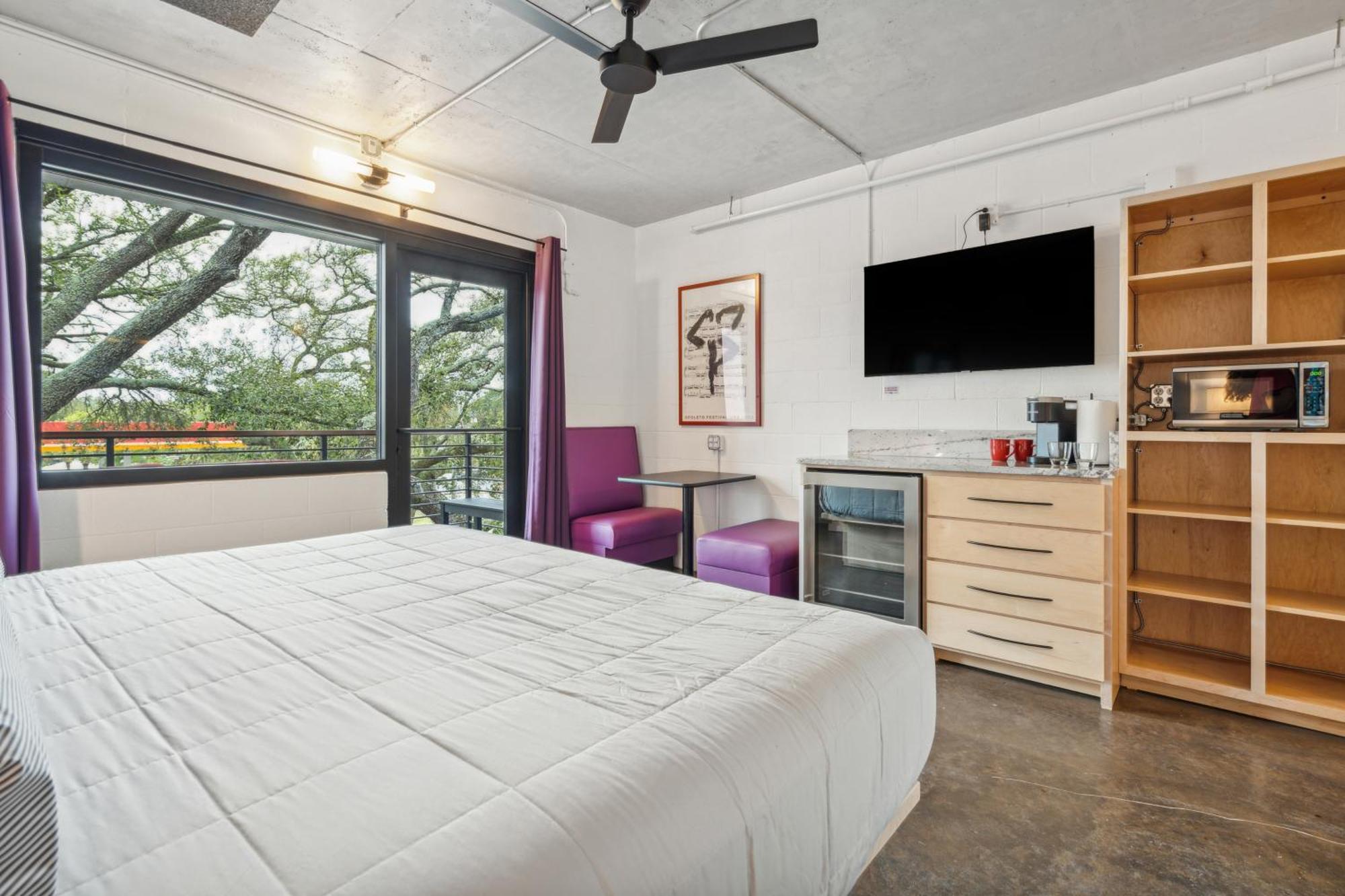 Boutique Vera Hotel In The Heart Of Folly Beach Eksteriør bilde